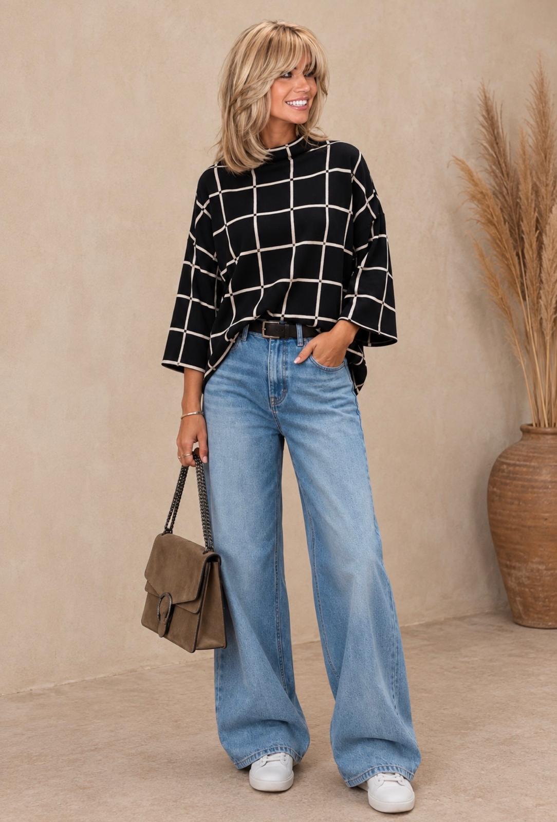 Helena boxy grid pattern jumper black