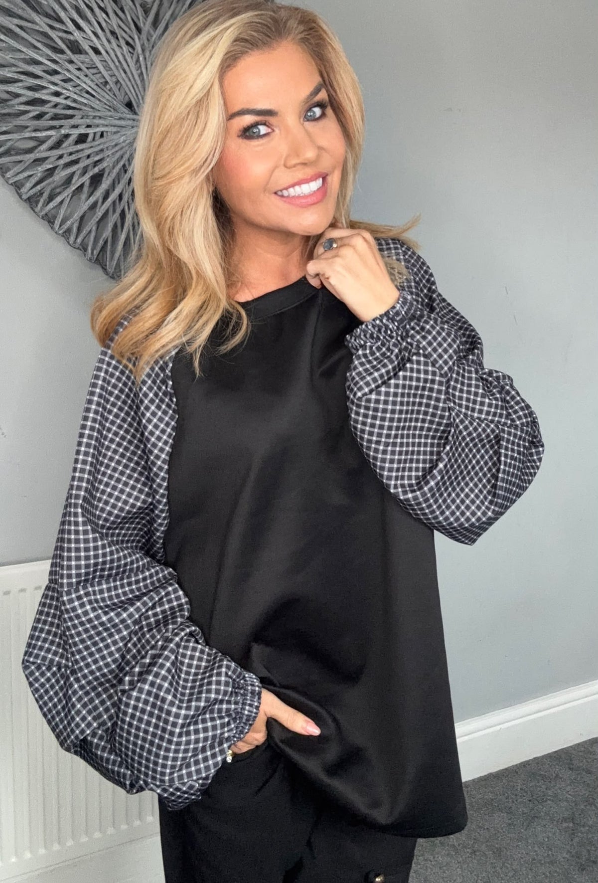 Annie check sleeve sweatshirt