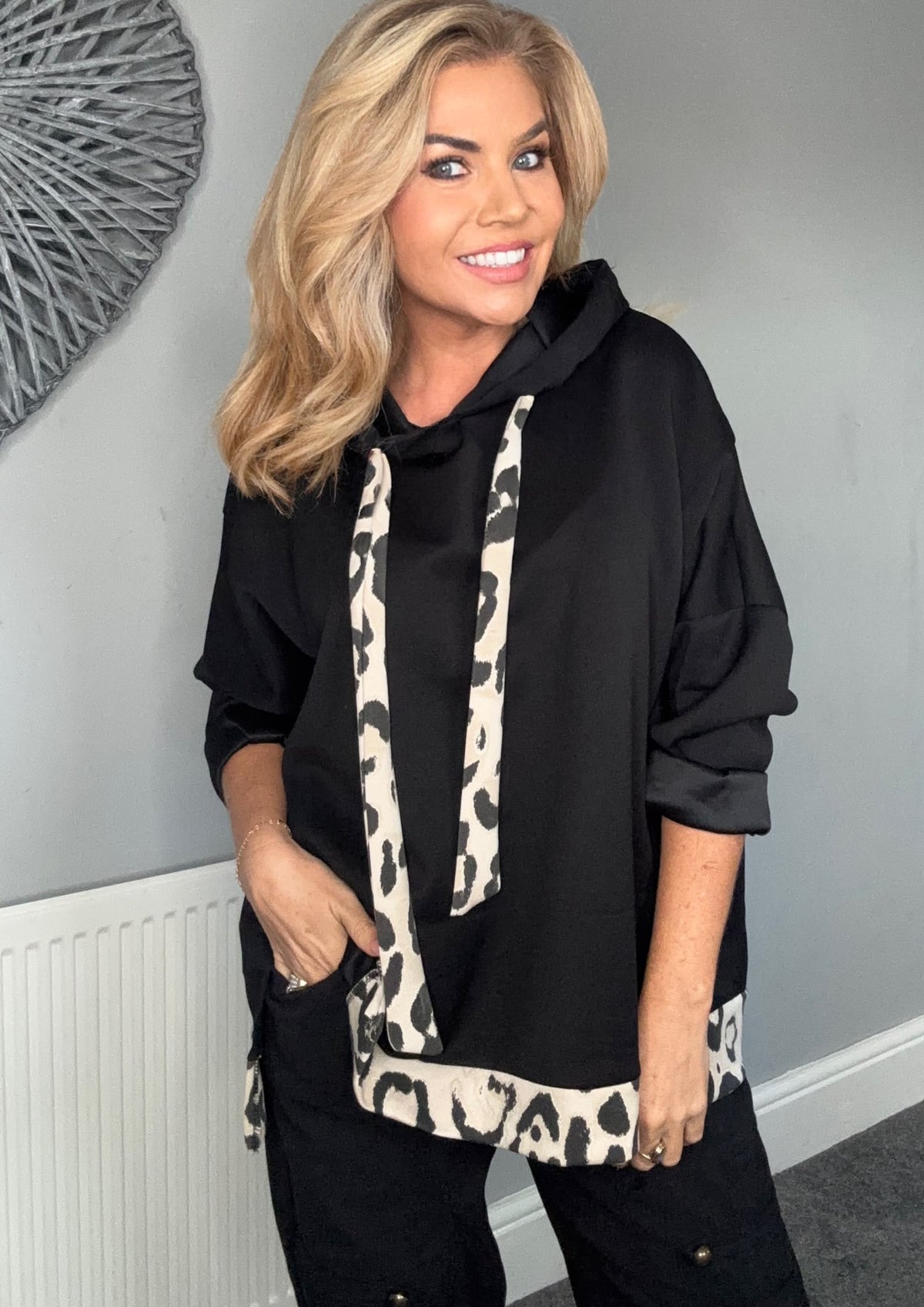‘Lori’ hoody with leopard print trim black