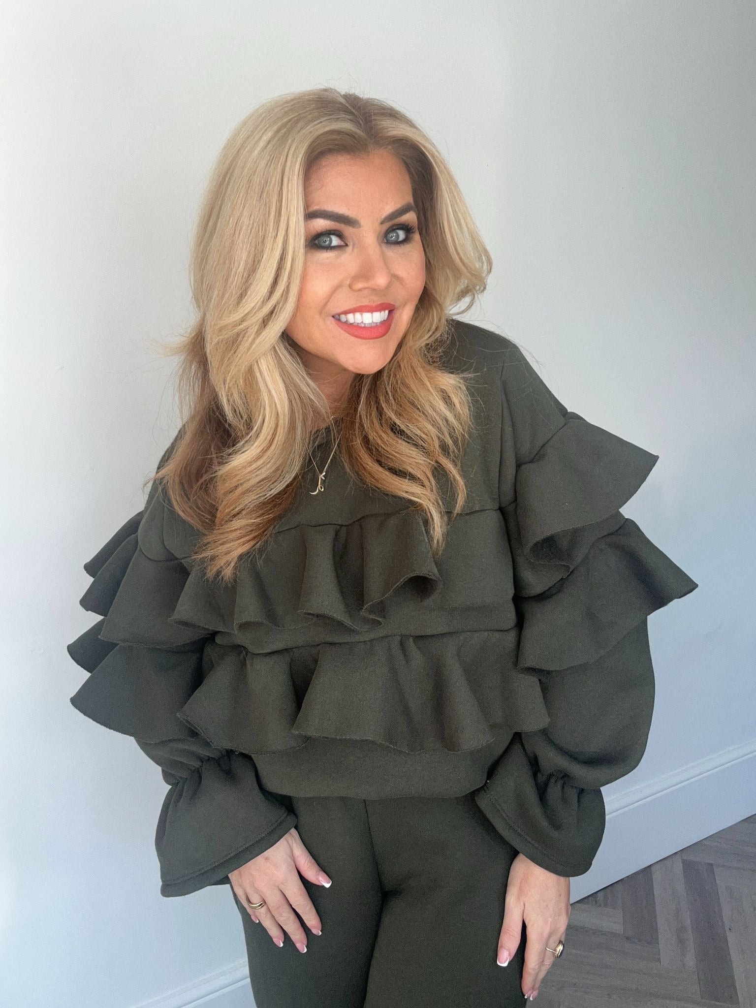 Gabrielle frill detail lounge set khaki
