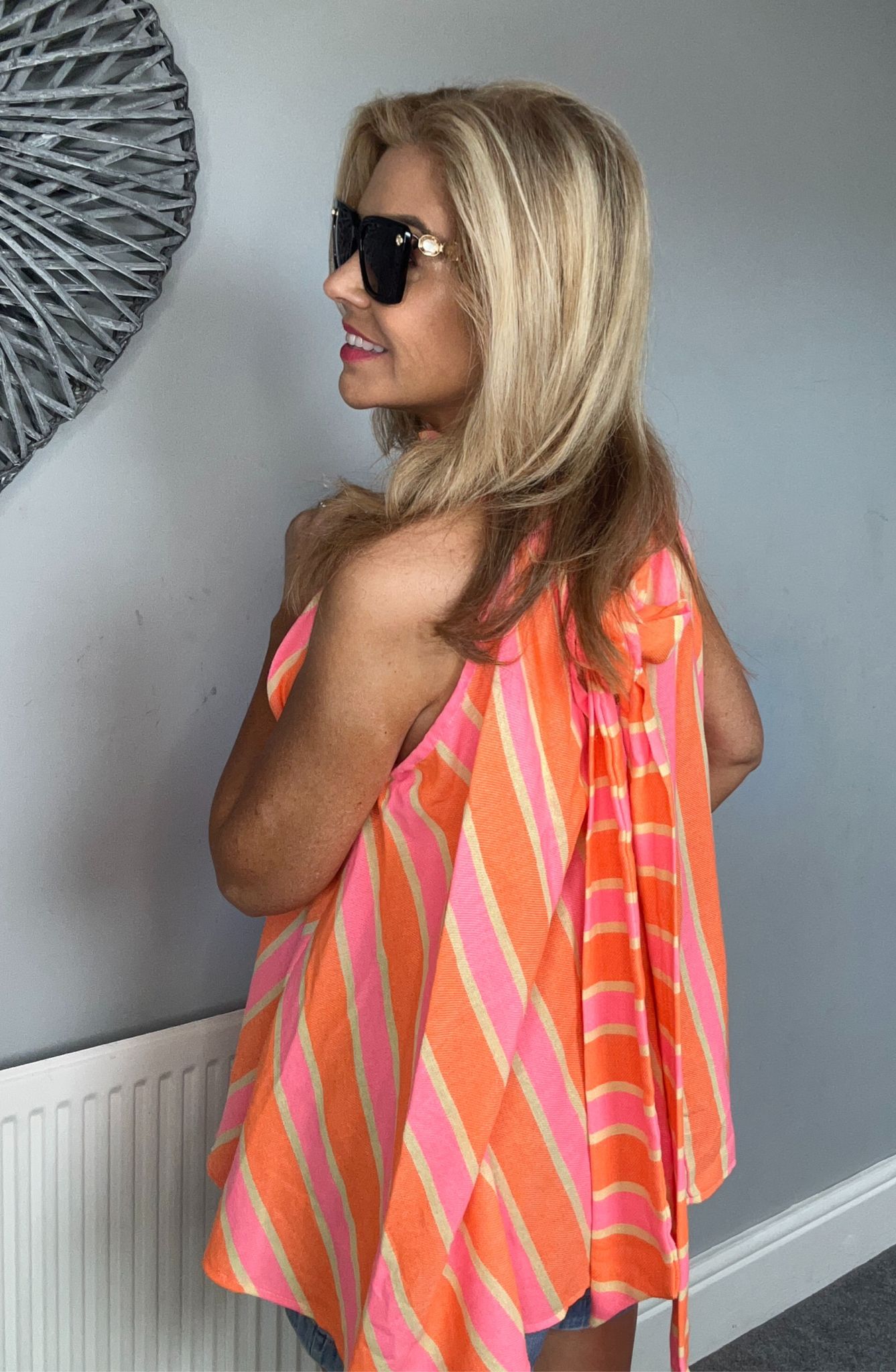 Candy stripe halter neck to orange
