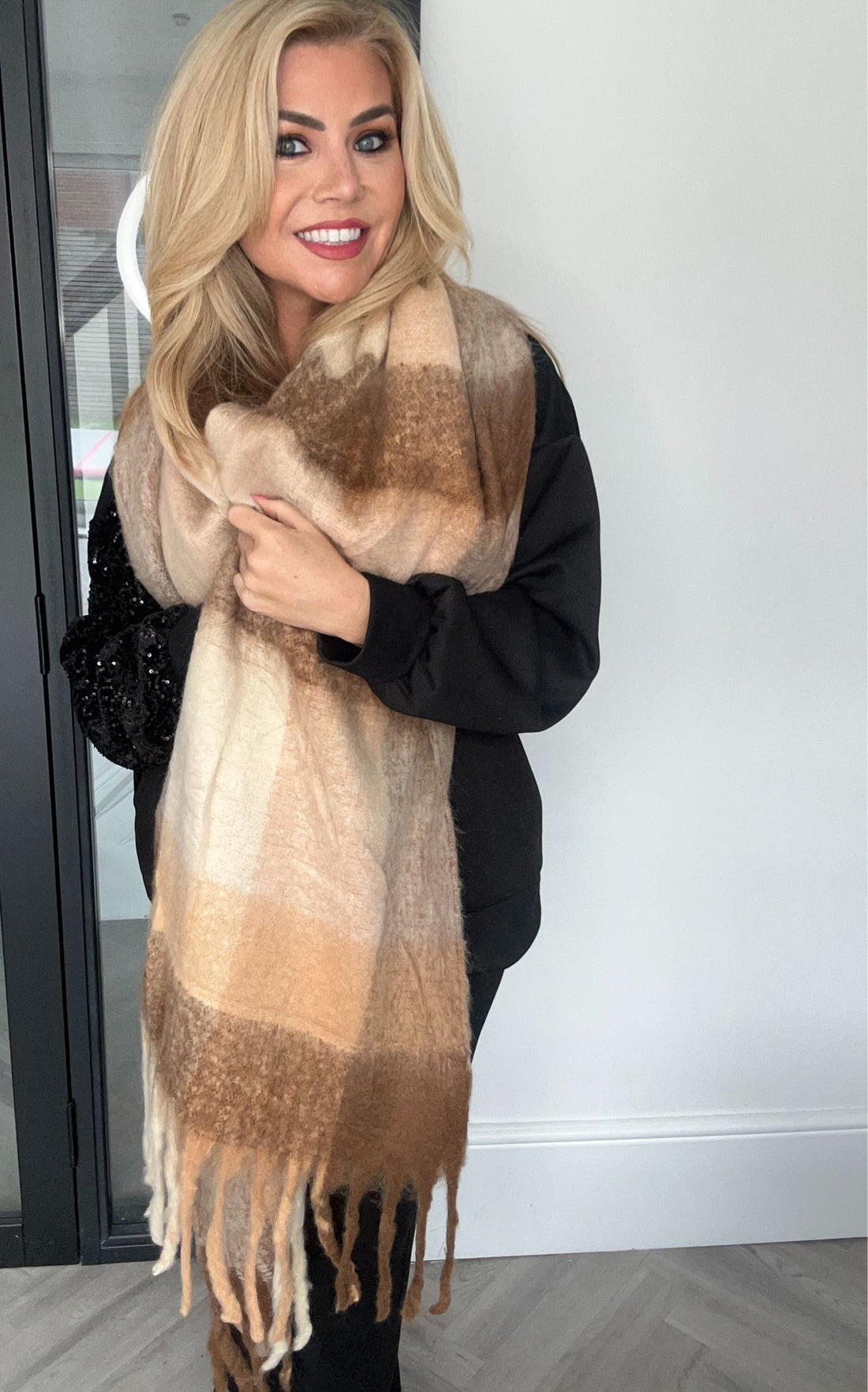 Check large scarf neutrals