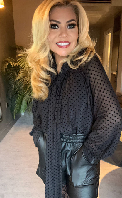 ‘Saskia’ pu elasticated waist shorts