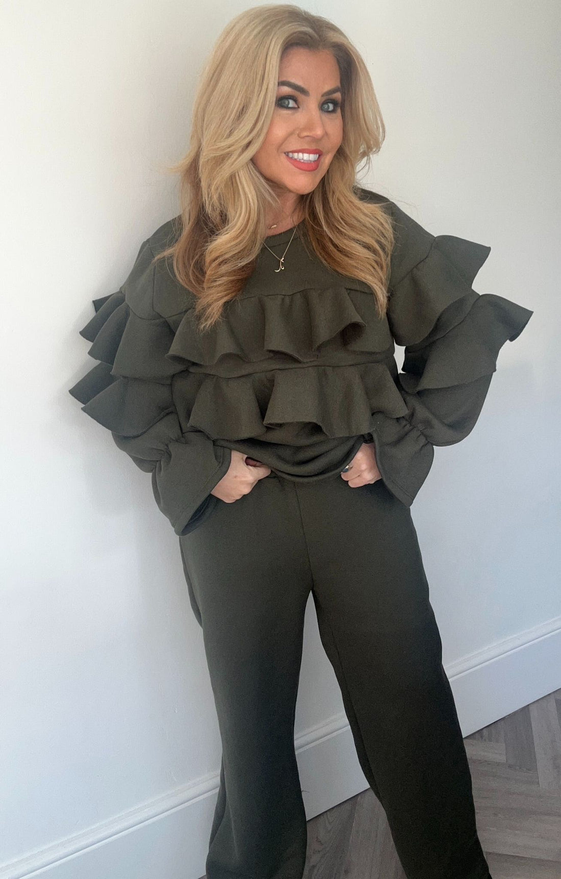 Gabrielle frill detail lounge set khaki