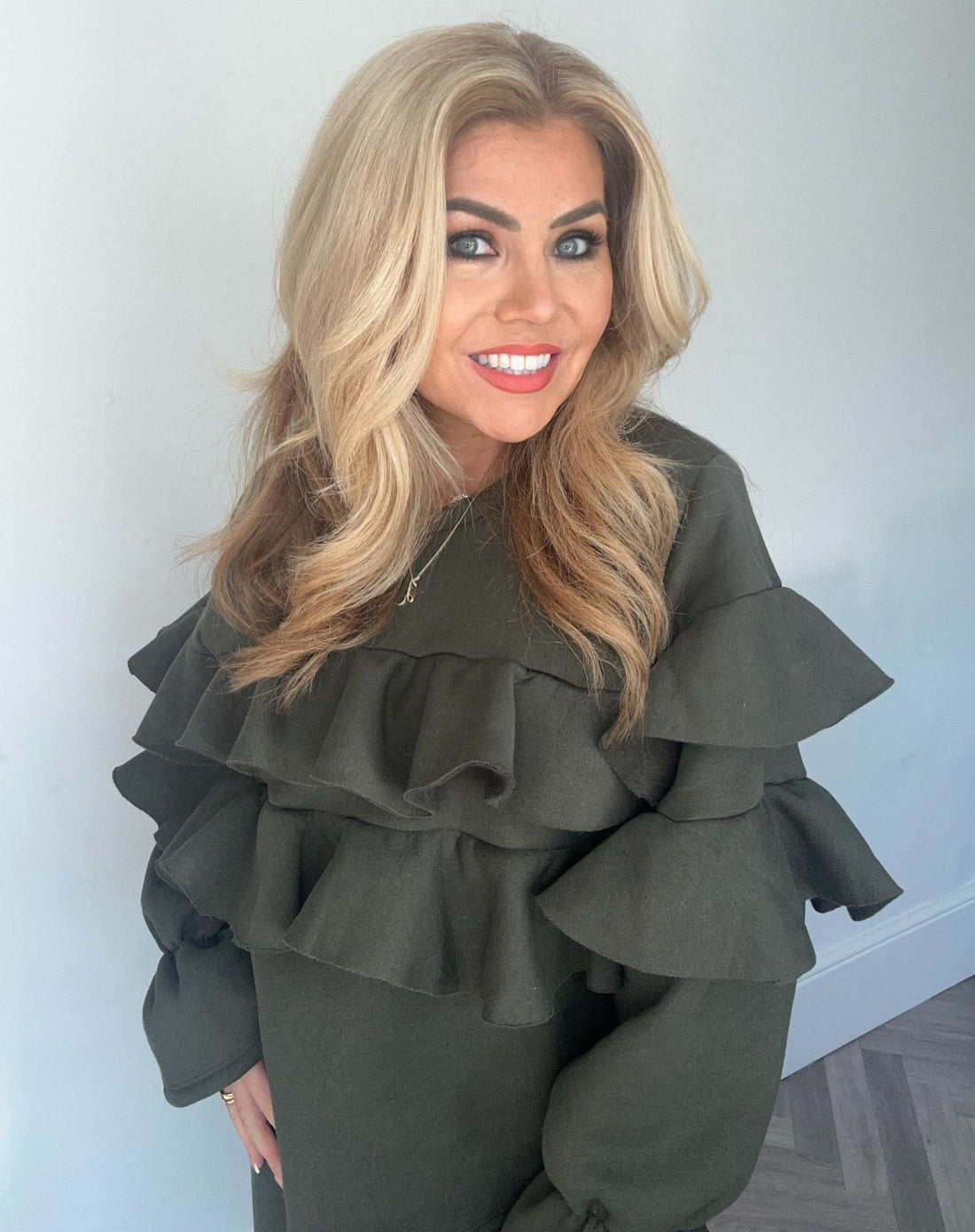 Gabrielle frill detail lounge set khaki